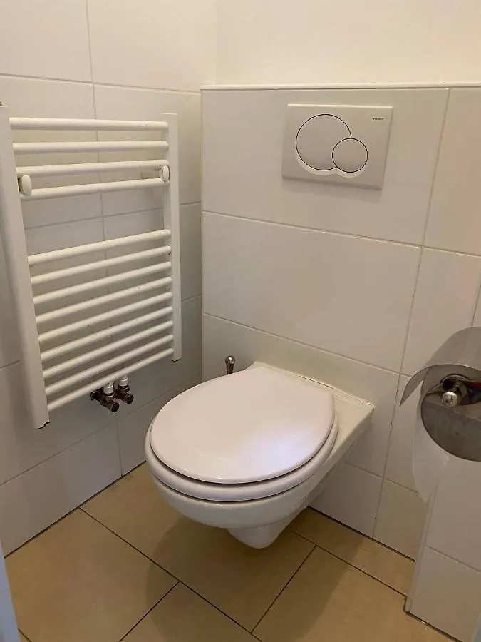 Komfortables Zimmer Nahe U-Bahn Vienna 0*,  Austria